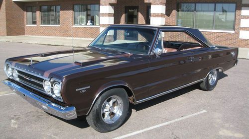 1967 plymouth gtx 440 v8 only 2200 miles on restore