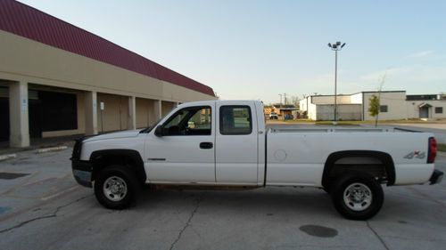 2004 chevrolet silverado 2500 hd base extended cab pickup 4-door 6.0l