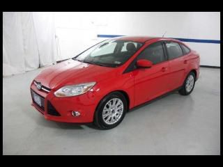 12 ford focus 4 door se, power windows &amp; locks, we finance!