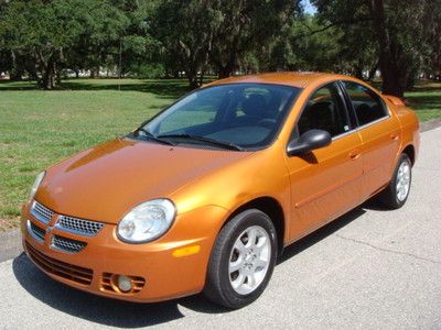 2005 dodge neon 4 door ice cold air good tires clean drives great