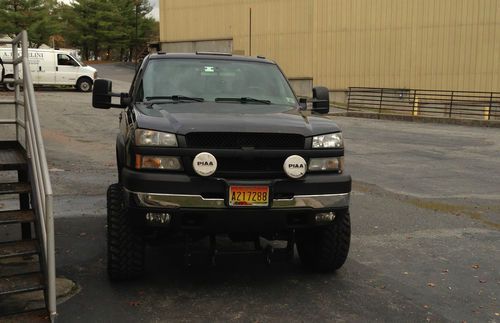 2004.5 chevy silverado 2500hd lly duramax engine with bds 7" lift tuned with efi
