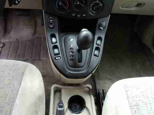 2003 Saturn Vue, NO RESERVE, image 7