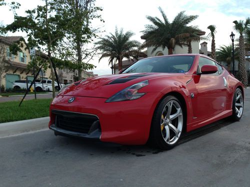 The best in the world nissan 370z?  you decide!  fair price for an awesome z!