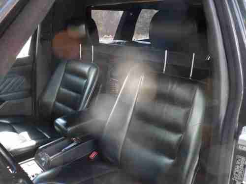 Mercedes 560SEL Limo, image 4