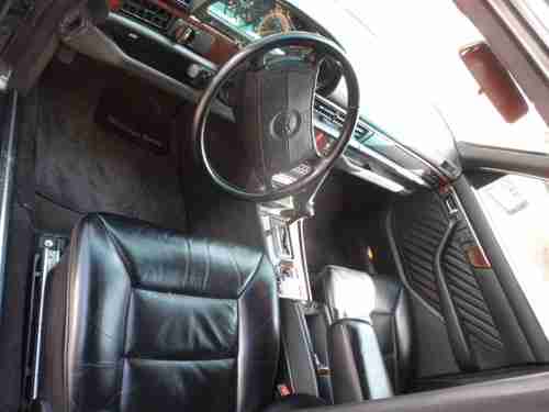 Mercedes 560SEL Limo, image 10