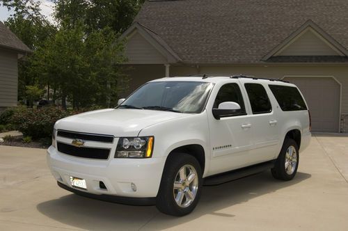 2008 leather bucket entertainment sunroof suv 4wd mint 29675 mi smoke free