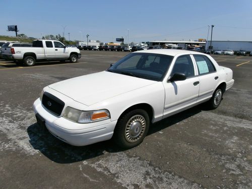 2002 ford crown victoria police intercepter  runs a-1