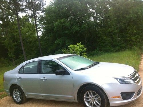 2010 ford fusion s sedan 4-door 2.5l