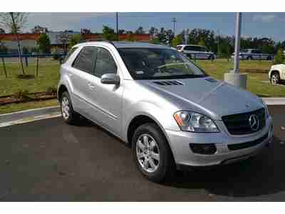 ML350 SUV 3.5L CD 8 Speakers AM/FM radio COMAND^A® AM/FM Stereo w/Single CD, US $17,995.00, image 9