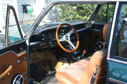 1972 BMW 2002 Tii Excellent condition, Green with Brown interior., image 4