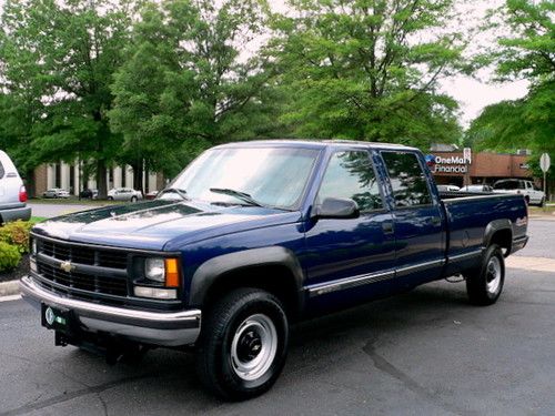 2000 - 3500 crew cab 4x4 - only 2 owners! looks &amp; drives great! $99 no reserve!