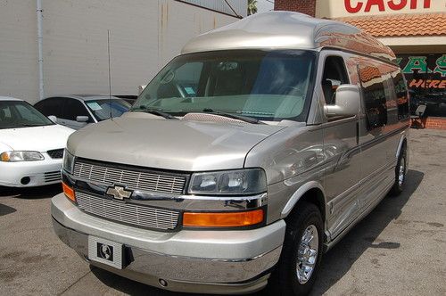 2004 chevrolet express 2500 explorer luxury conversion van