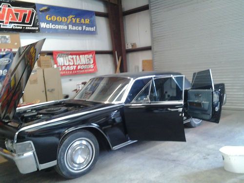 Sweet 65 linclon continental , very nice, air suicide doors all original