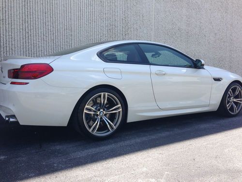 2013 bmw m6 alpine white/sakir loaded new and hot! m5 cl bentley gt m3