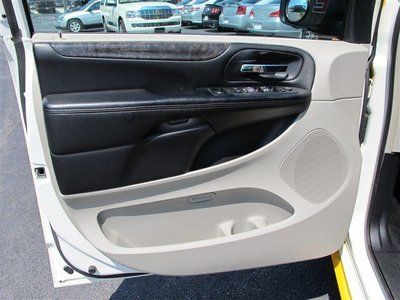 Previous TAXI Caravan Crew Stow-N-Go Cloth Alloys Well Maintained WE FINANCE, image 25