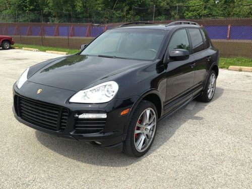 2009 porsche cayenne gts, air suspension, rear spoiler, loaded!!!!!!