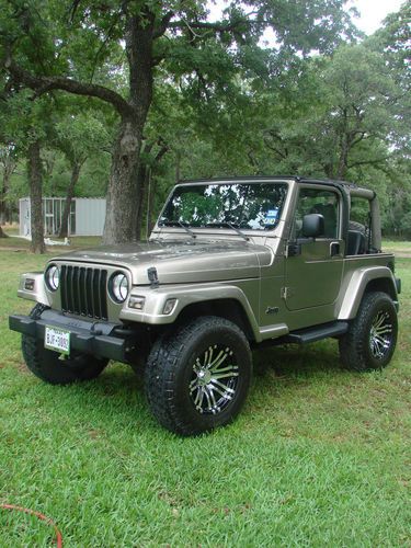 2003 jeep wrangler sahara sport utility 2-door 4.0l