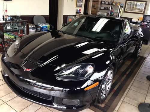 16k miles / z06 / black on black / offers welcome