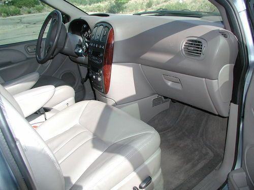 2003 Chrysler Town & Country, LXI, Butane Blue Pearl Coat, FWD, Well-equipped., image 19