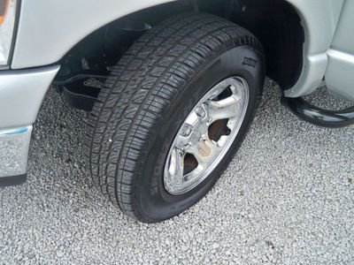 Ram! CrewCab! Magnum V8, Silver, Bedliner, 1 Owner!, image 4