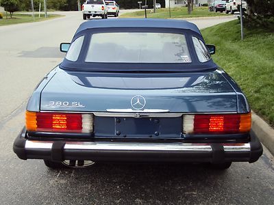1984 MERCEDES 380SL CONVERTIBLE - RUNS/LOOKS/DRIVES GREAT!  NO RUST!  NICE CAR!, image 22