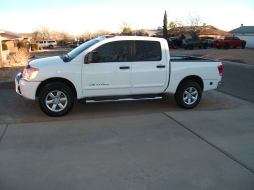 2009 nissan titan se crew cab pickup 4x4, 4-door 5.6l