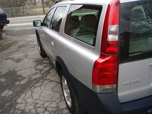 2004 Volvo XC70 Clean No Reserve Price Must See AWD Leather and Heated Seats, image 7