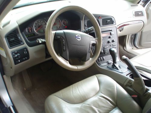 2004 Volvo XC70 Clean No Reserve Price Must See AWD Leather and Heated Seats, image 13