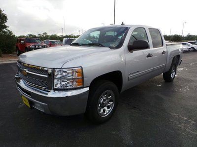 2012 chevy silverado 1500 ls 4.8l tonneau cover tow