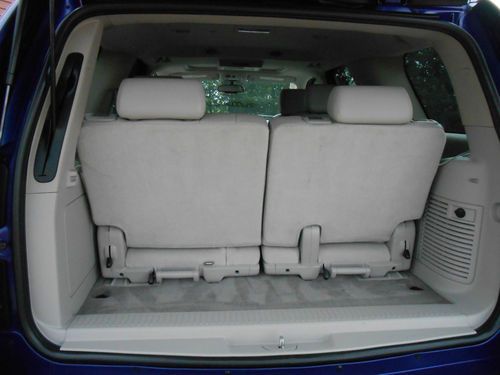 2010 Chevrolet Tahoe LTZ Sport Utility 4-Door 5.3L 4X4 Mint Condition Loaded dvd, image 17