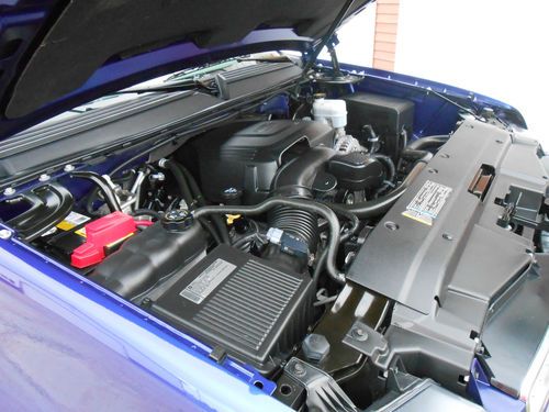 2010 Chevrolet Tahoe LTZ Sport Utility 4-Door 5.3L 4X4 Mint Condition Loaded dvd, image 19