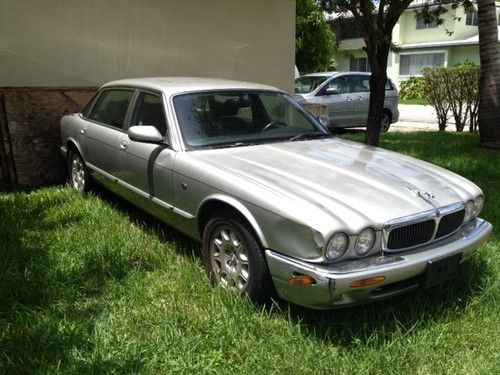 1999 jaguar xj8 l sedan 4-door 4.0l