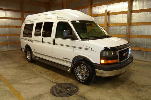 2005 GMC SAVANA 2500 WHEELCHAIR HANDICAP VAN RAISED DOORS LOW MILES!!!, US $23,995.00, image 2