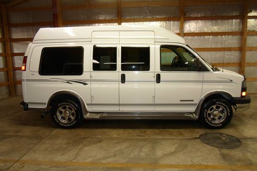 2005 GMC SAVANA 2500 WHEELCHAIR HANDICAP VAN RAISED DOORS LOW MILES!!!, US $23,995.00, image 3