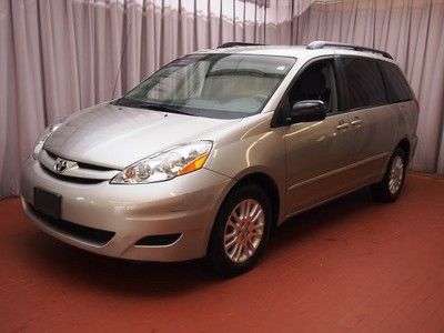 Clean carfax one owner awd automatic dealer inspected warranty
