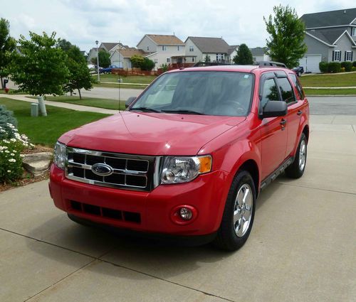2009 ford escape xlt sport utility 4wd v6 - excellent condition!