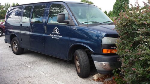 Gmc savana cargo van 2005 - built in tool box/racks - safety cage - no reserve!