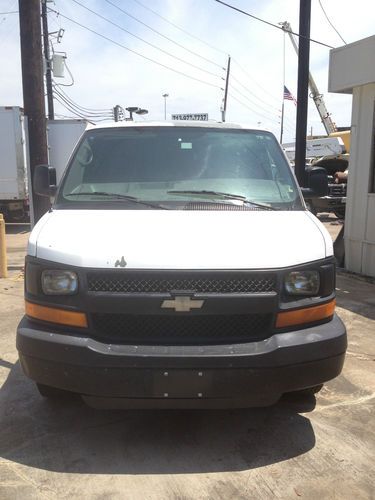 2006 chevrolet express g2500 cargo van