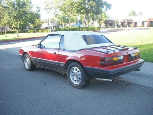 1986 Ford Mustang GT 5.0 Convertible 5-speed - Low mileage original, image 4