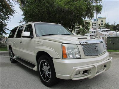 Cadillac escalade esv awd 4x4 pearl white chromes upgrades sharp