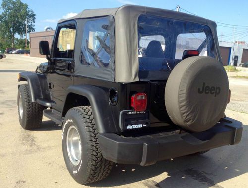 1998 Jeep Wrangler 4.0 L Lifted 33 Inch Tires 2007 BUMPER KIT 4WD Convertable, image 7