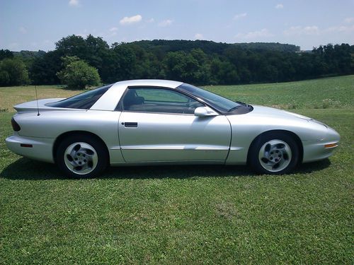 95' pontiac firebird*very sharp*super clean*runs great