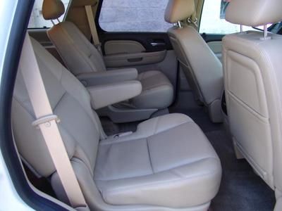 2010 GMC Yukon Denali!! This beautiful SUV comes with AWD Navigation Entertain, US $31,700.00, image 10