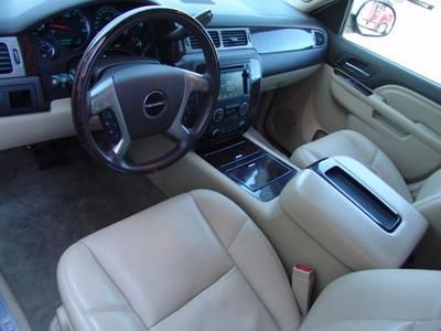 2010 GMC Yukon Denali!! This beautiful SUV comes with AWD Navigation Entertain, US $31,700.00, image 13