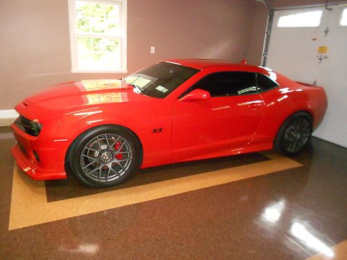 2012 chevrolet camaro ss coupe 2-door 6.2l