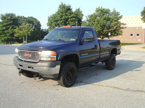 2002 gmc sierra 2500hd 4x4 pick-up truck 8 foot bed