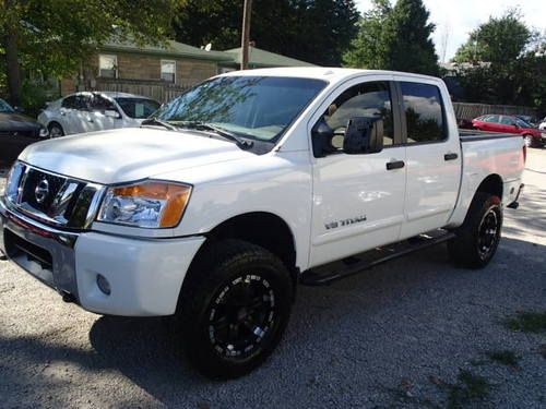 2011 nissan titan sv 4x4, salvage, runs and drives,crew cab, nissan