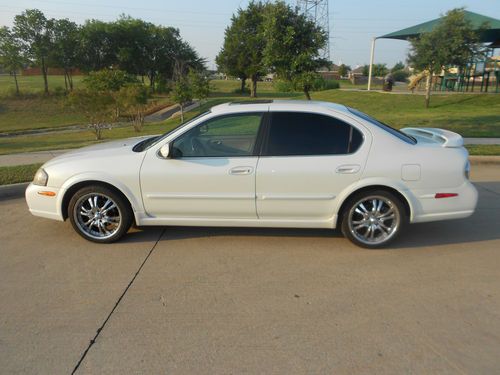 2003 nissan maxima se sedan 4-door 3.5l