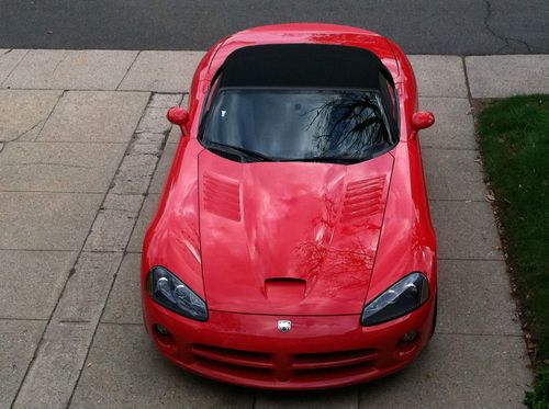 2005 dodge viper srt-10 convertible 2-door 8.3l