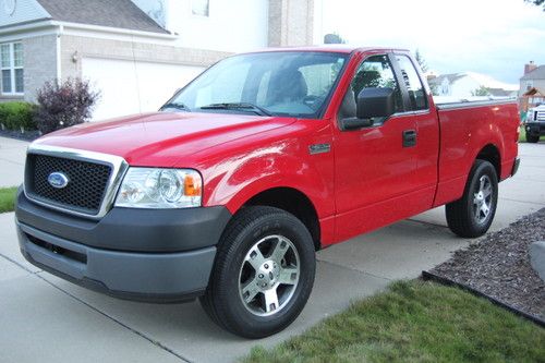 2006 ford f-150 xl standard cab pickup 2-door 4.2l